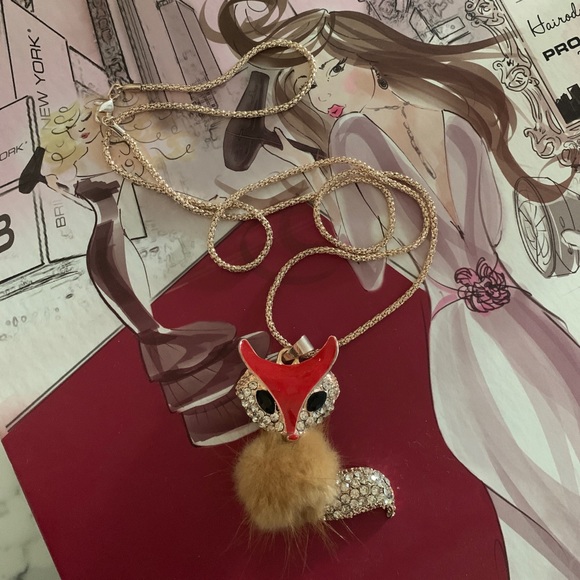 Furry Red Gold Crystal Fox Necklace - Picture 5 of 12